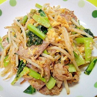 もやしと小松菜豚肉の卵炒め